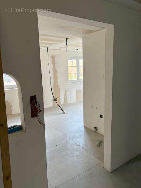 Maison à STEINBRUNN-LE-BAS