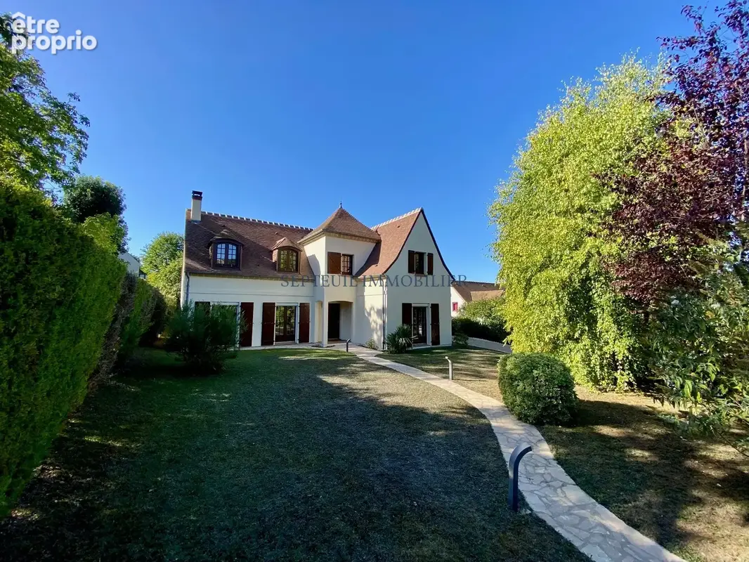 Maison traditionnelle parfait état 170m2. 7 pièces, 4 chambres. 1 360 m2 de terrain - photo 2