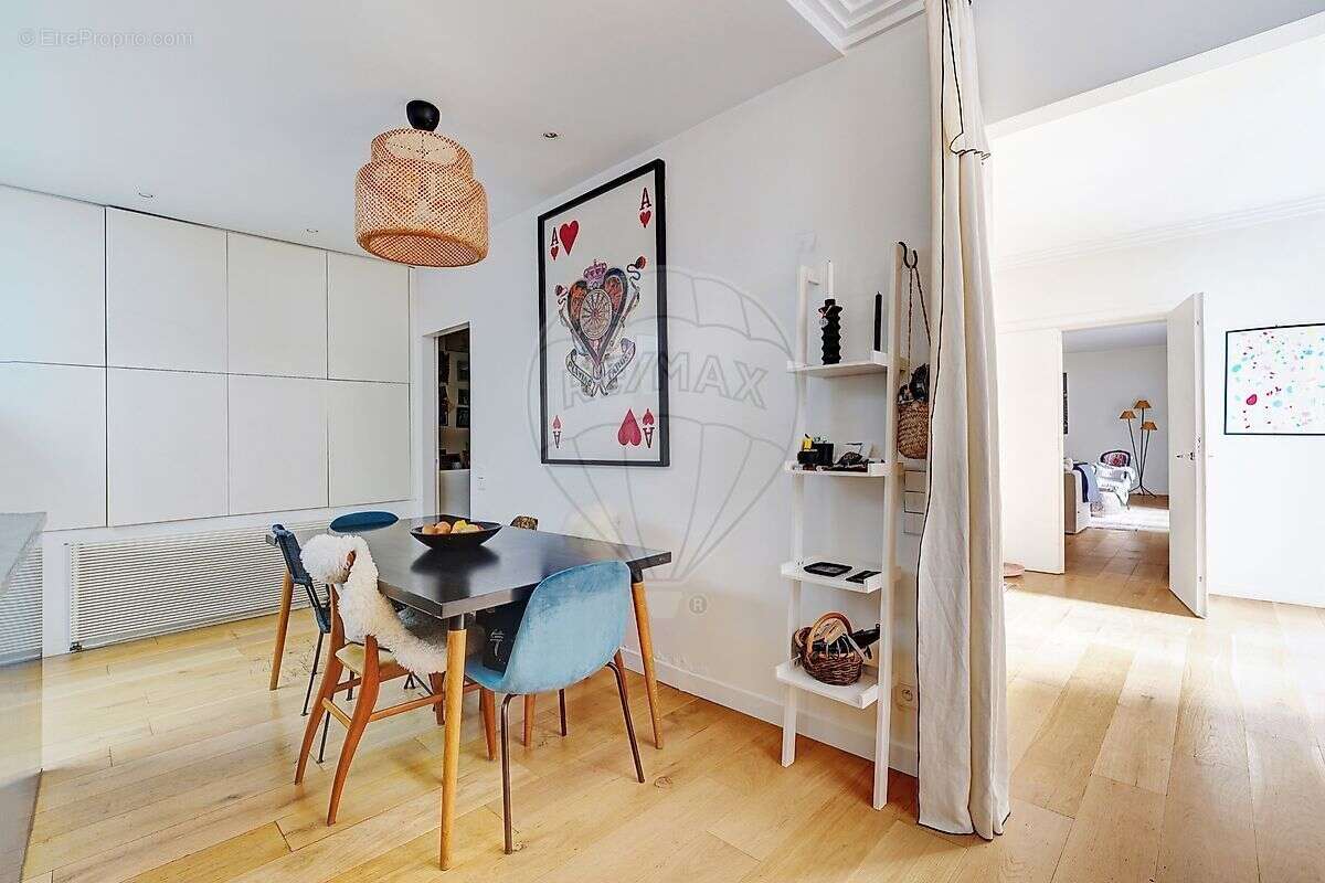 Appartement à PARIS-9E