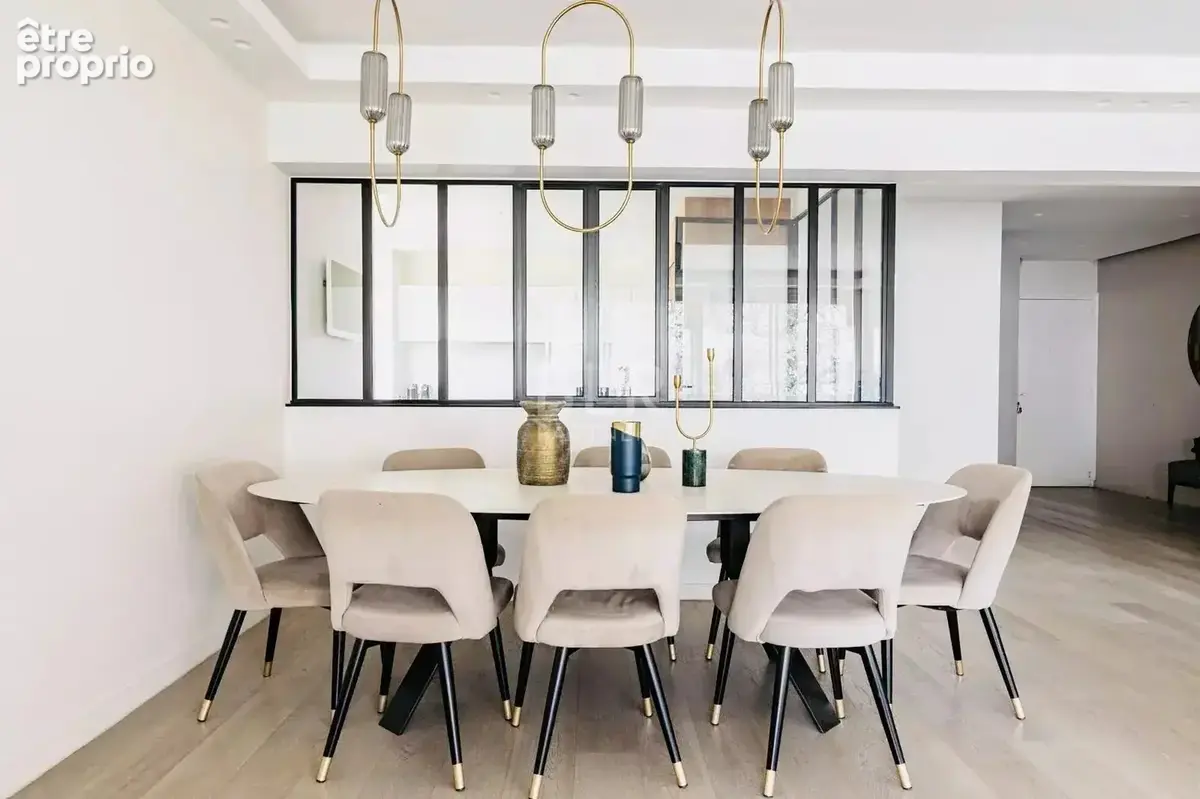 Beau 5 pièces avec balcon et vues dégagées ! - photo 2