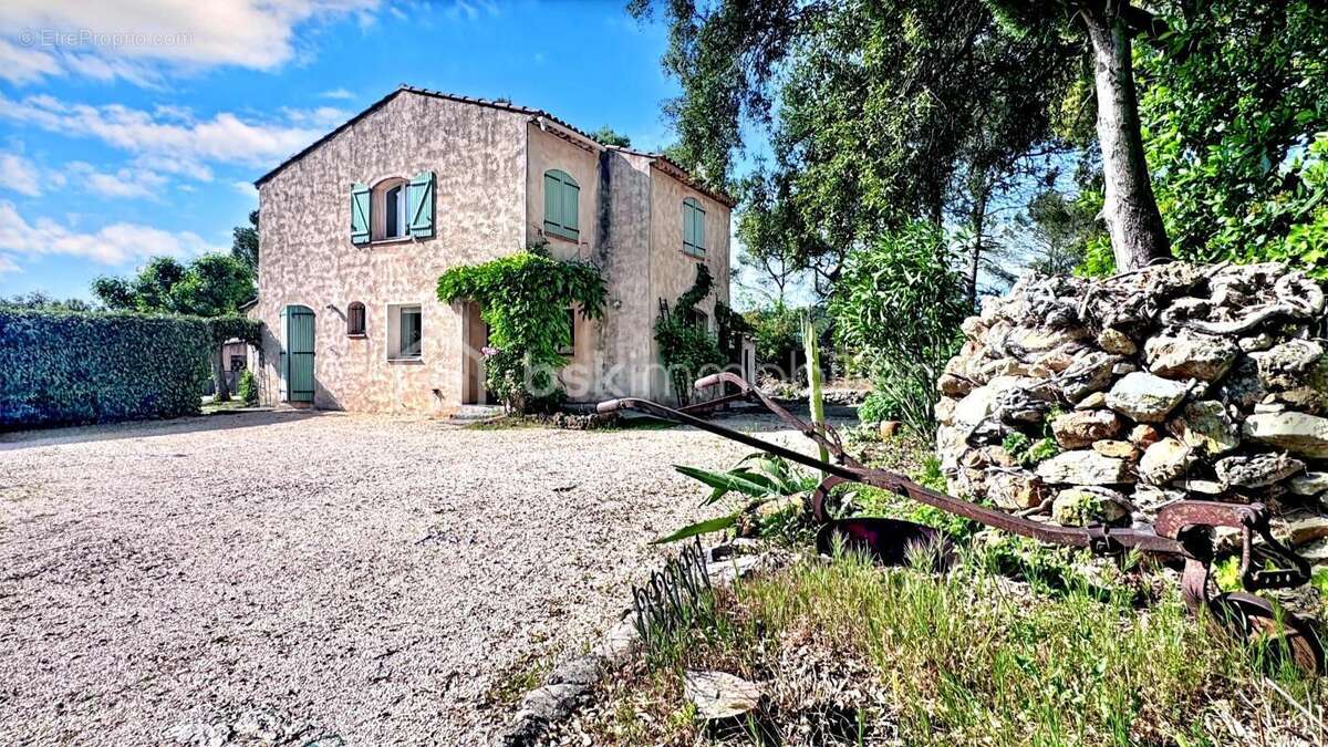 Maison à BRIGNOLES