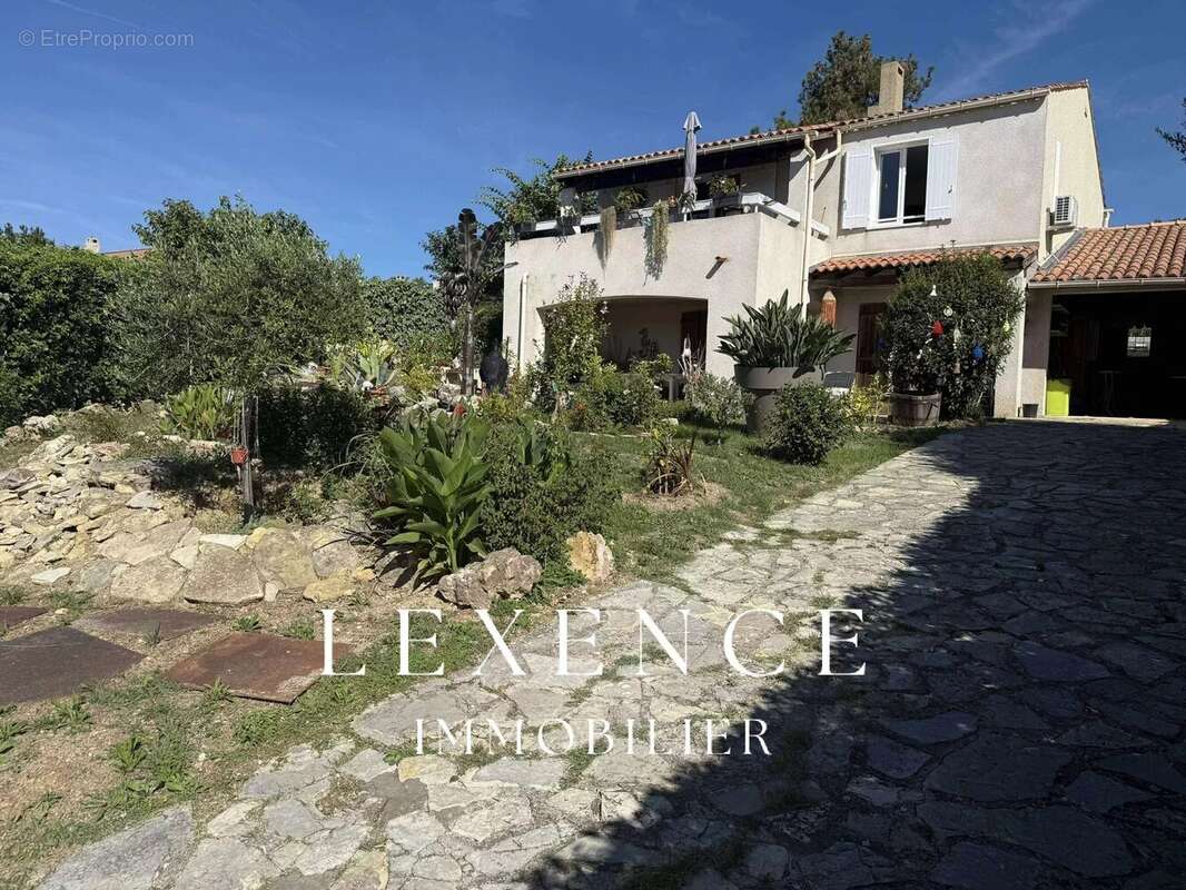 Appartement à LA FARE-LES-OLIVIERS