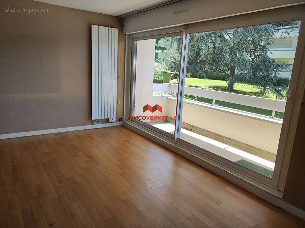 Appartement à BOUGIVAL