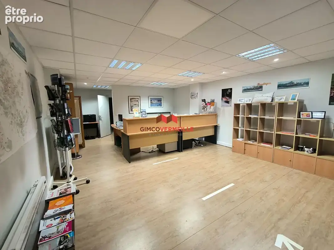 Immeuble d'habitation et commerce - photo 5