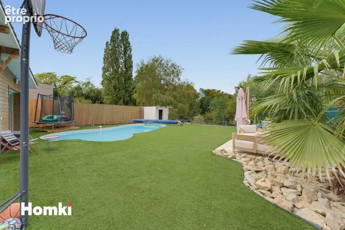 Maison rénovée – 155 m² – 4 chambres – piscine – terrain 1 200 m² - photo 9