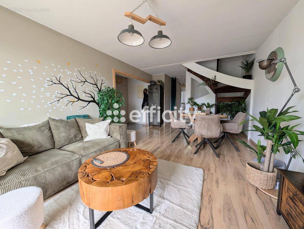 Appartement à BELLEGARDE-SUR-VALSERINE