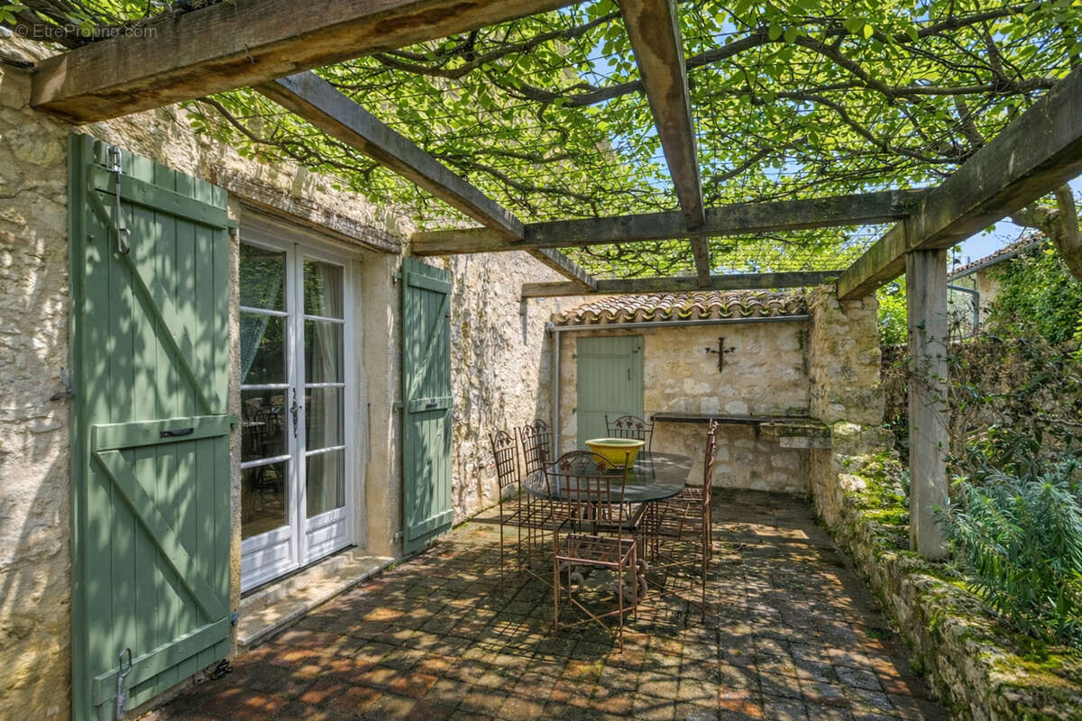 Maison de village avec annexe - photo 5