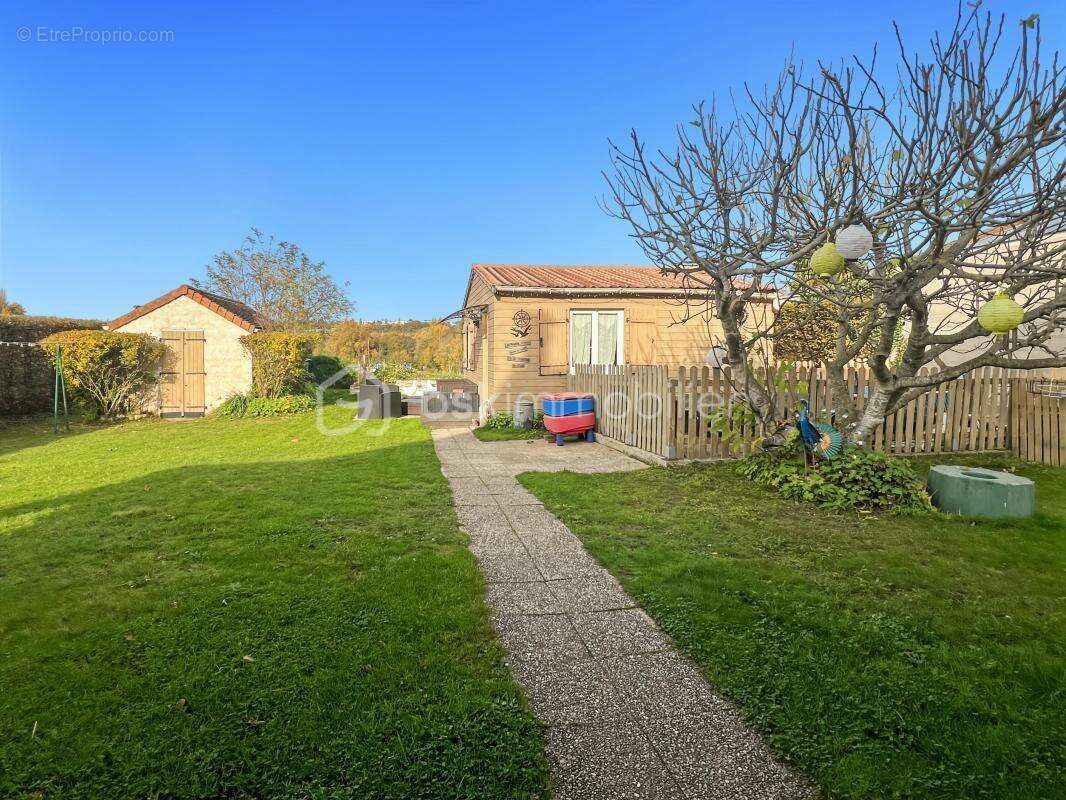 Maison à MORIGNY-CHAMPIGNY