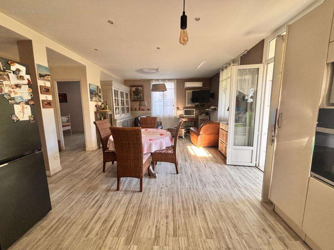 Appartement à PLAN-DE-CUQUES