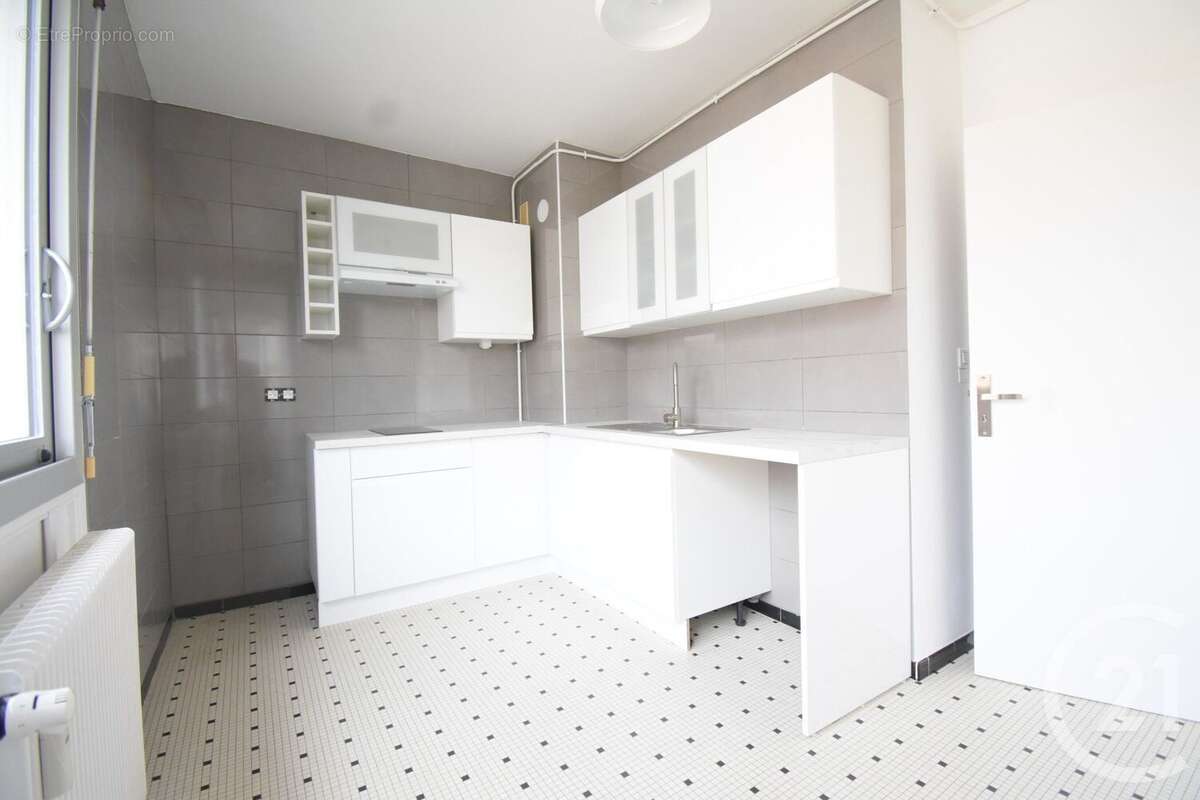 Appartement 68 m² à Vichy  - photo 4