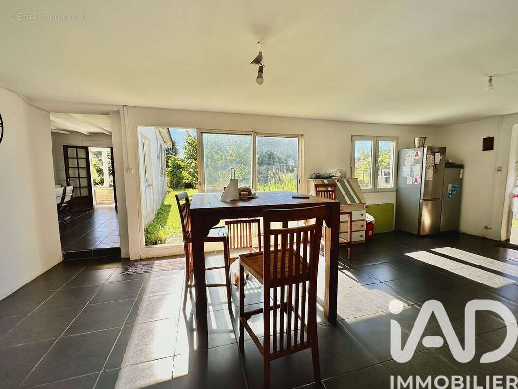 Maison 154 m² à Saint-Andre  - photo 9