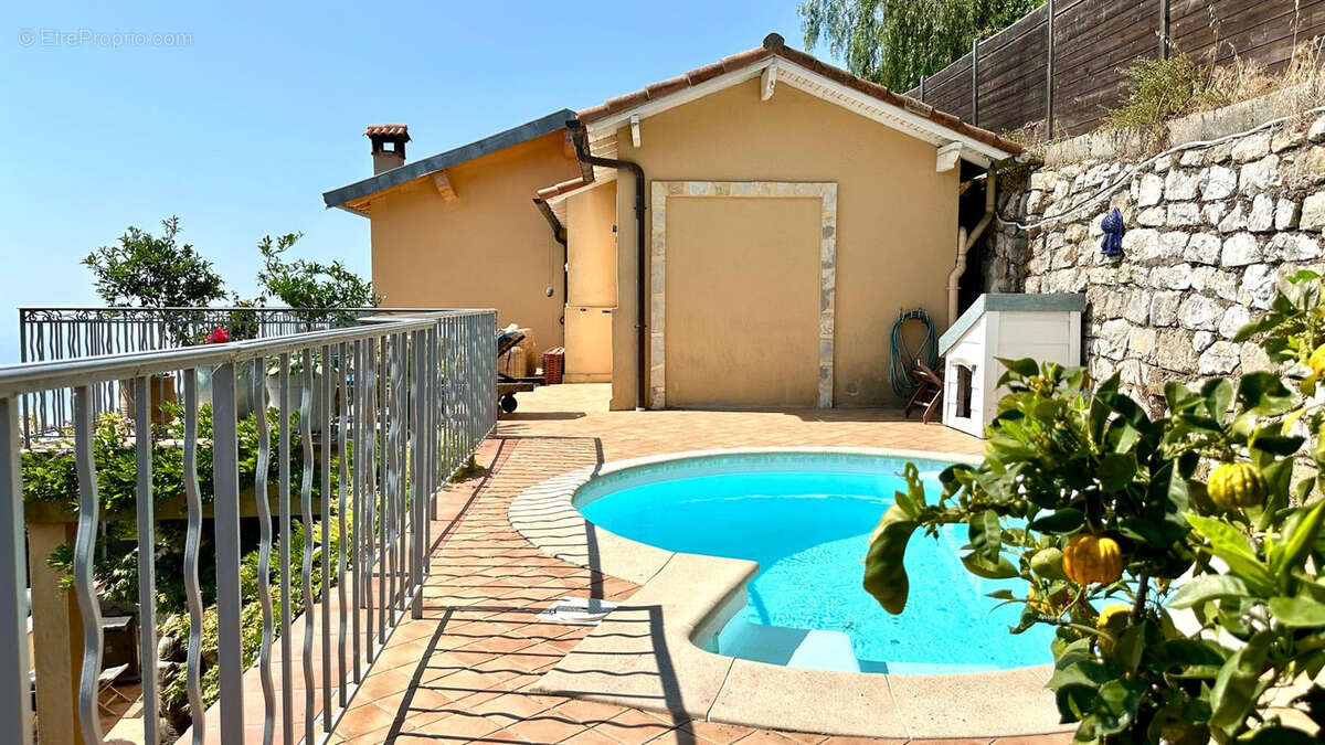 Maison à LA TURBIE
