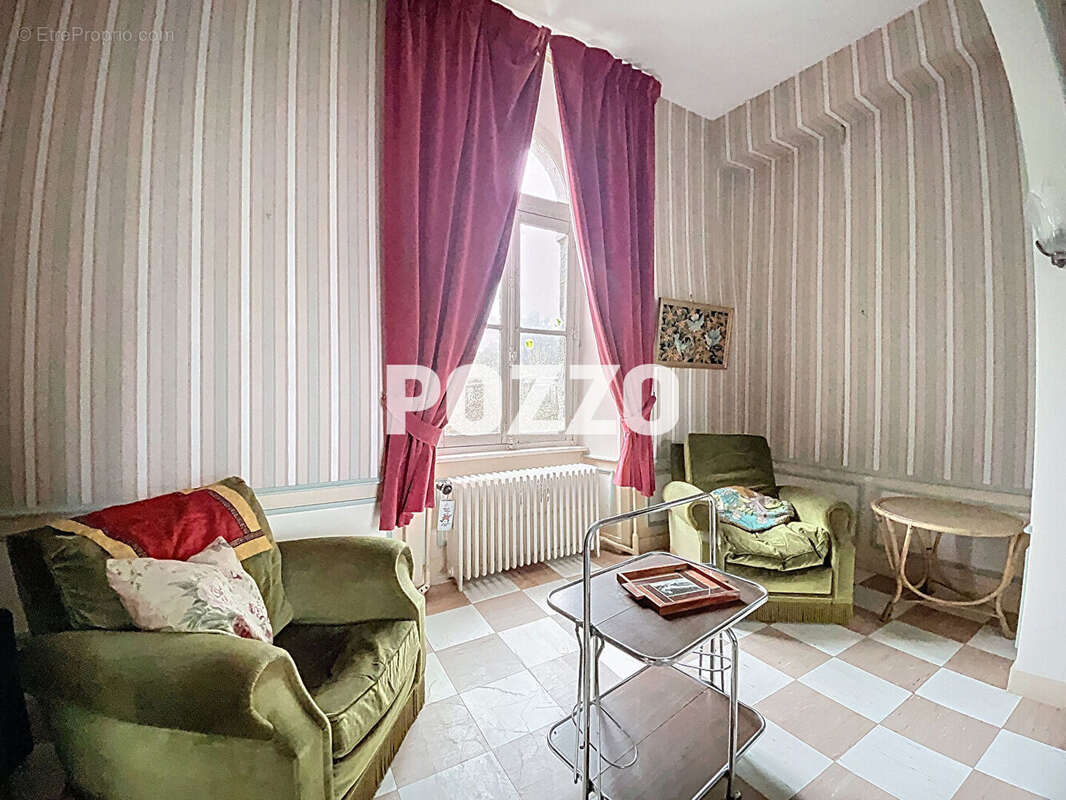 Maison à LE NEUFBOURG