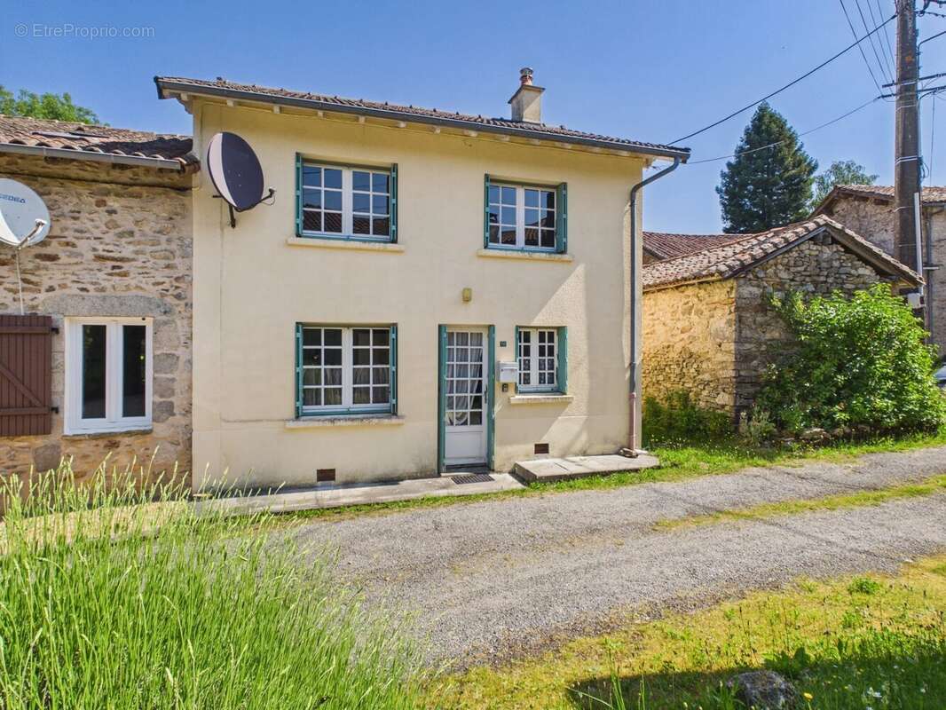 Maison à CUSSAC