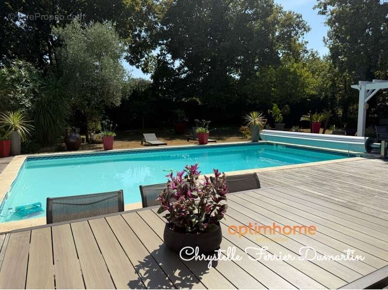 Maison à CARBON-BLANC