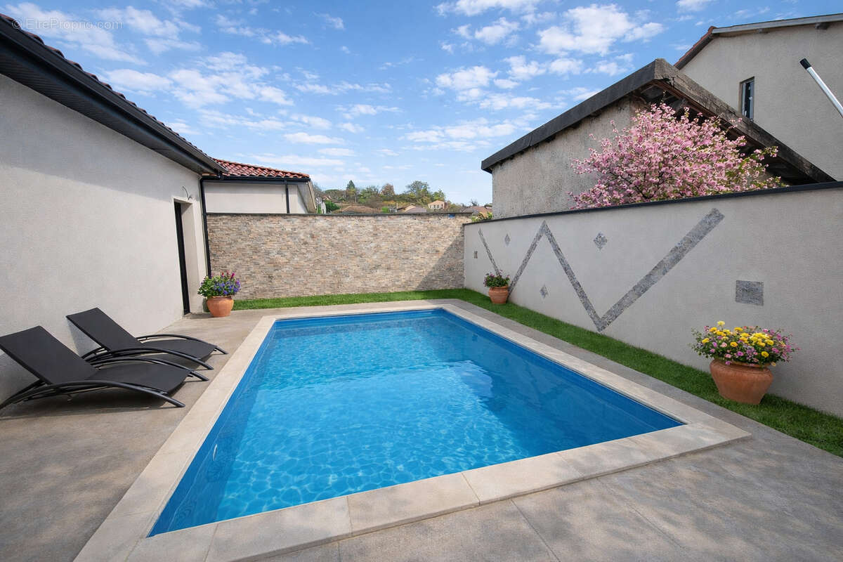 Maison à SAINT-MAURICE-L'EXIL