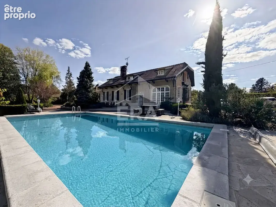 Maison 8 pièces 190 m², charme de l'ancien avec piscine - photo 3