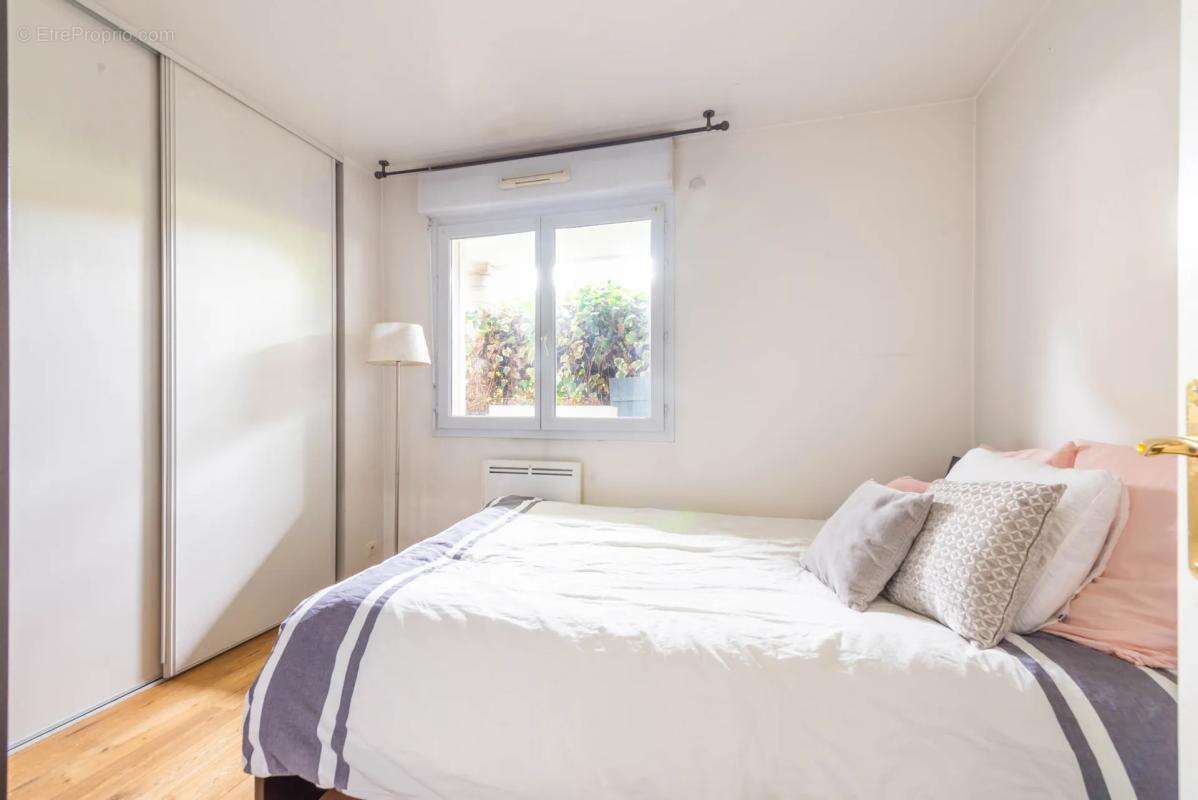 Appartement à SURESNES