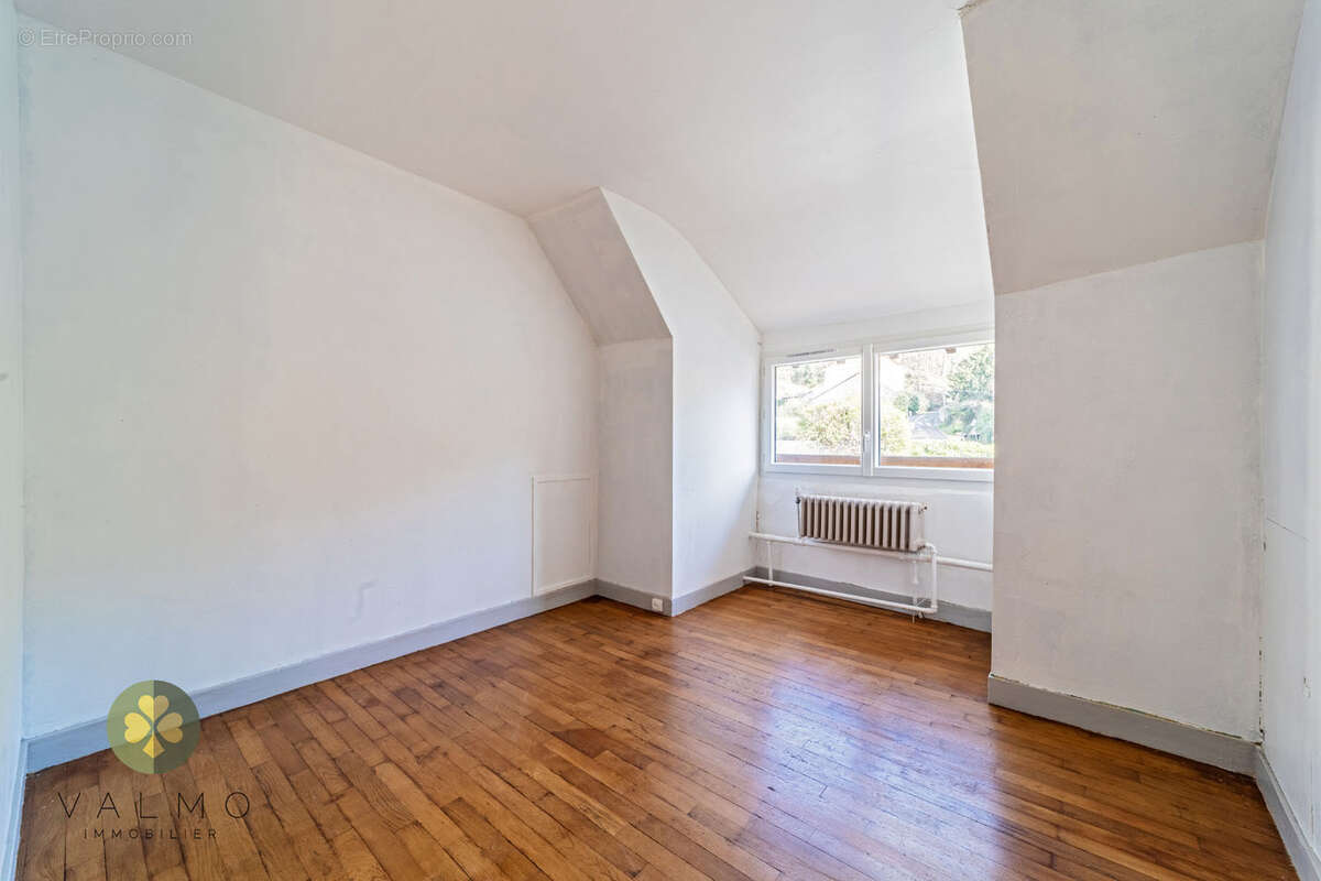 Maison à VILLIERS-SAINT-FREDERIC