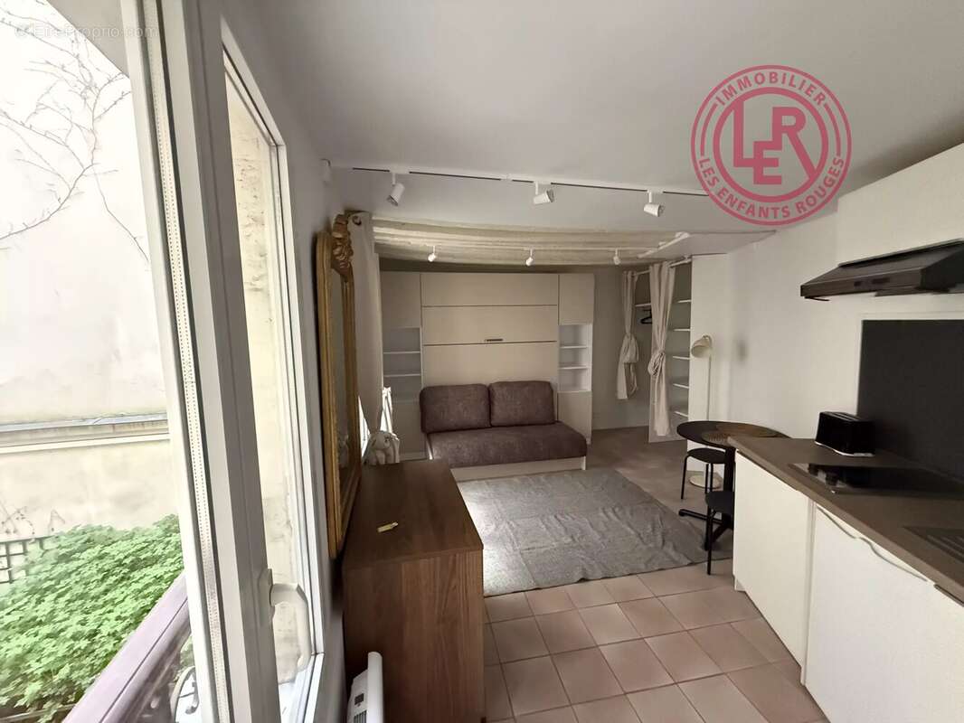 Appartement à PARIS-3E