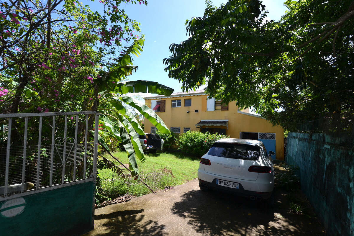 Maison à LES ABYMES