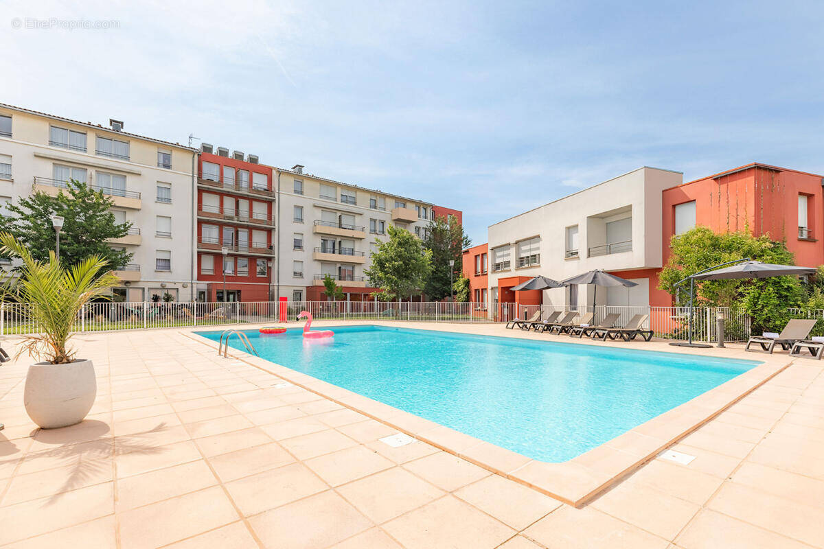 Appartement à CORNEBARRIEU
