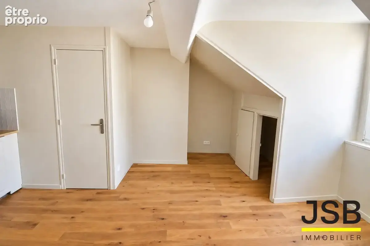75002   Le Sentier  Charmant 2 pièces rénové de 28 m2 au 4eme et dernier étage - photo 3
