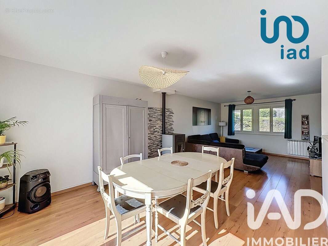 Photo 2 - Maison à AMPUIS