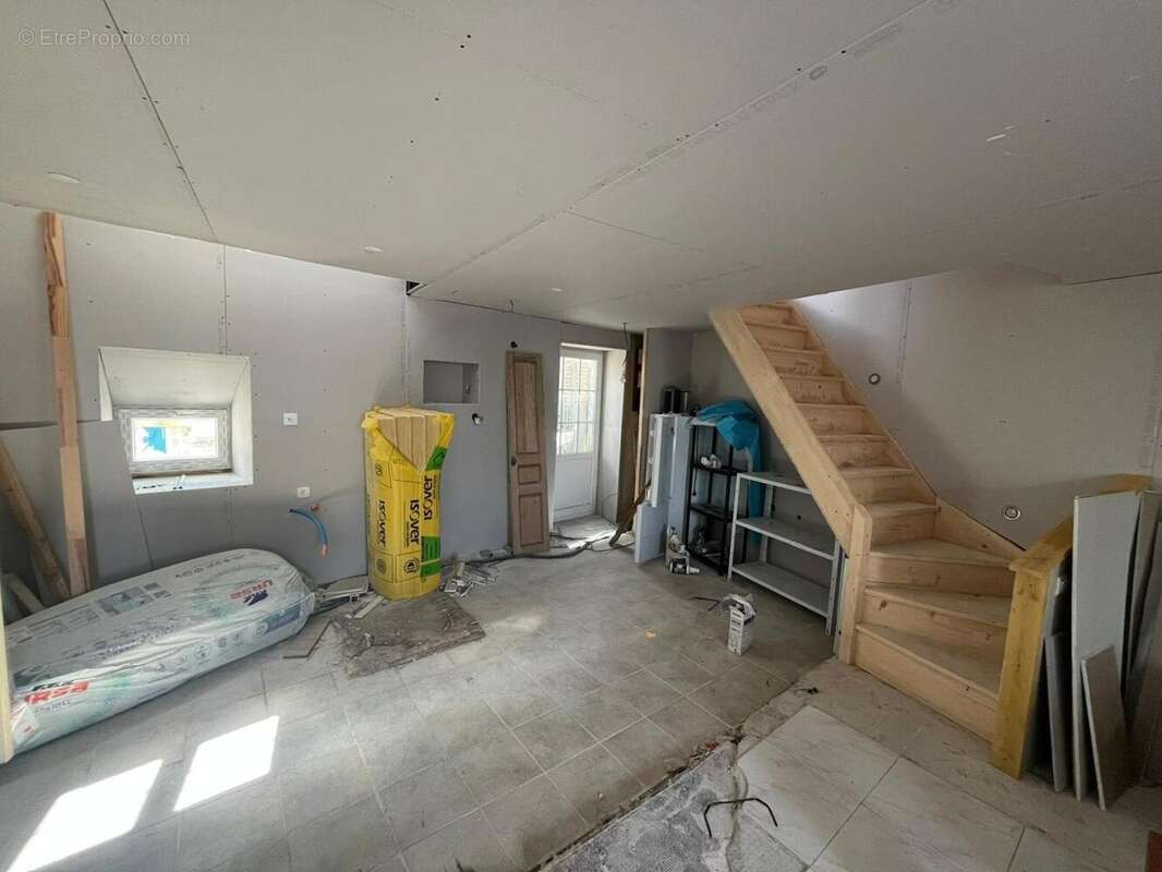 Maison 100 m² à Le Seure  - photo 9