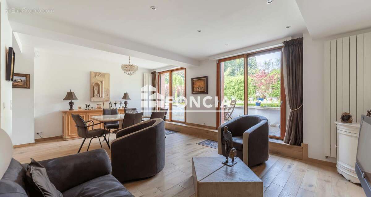 Appartement à RUEIL-MALMAISON
