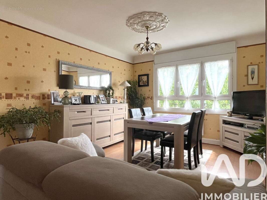 Photo 2 - Appartement à SARTROUVILLE