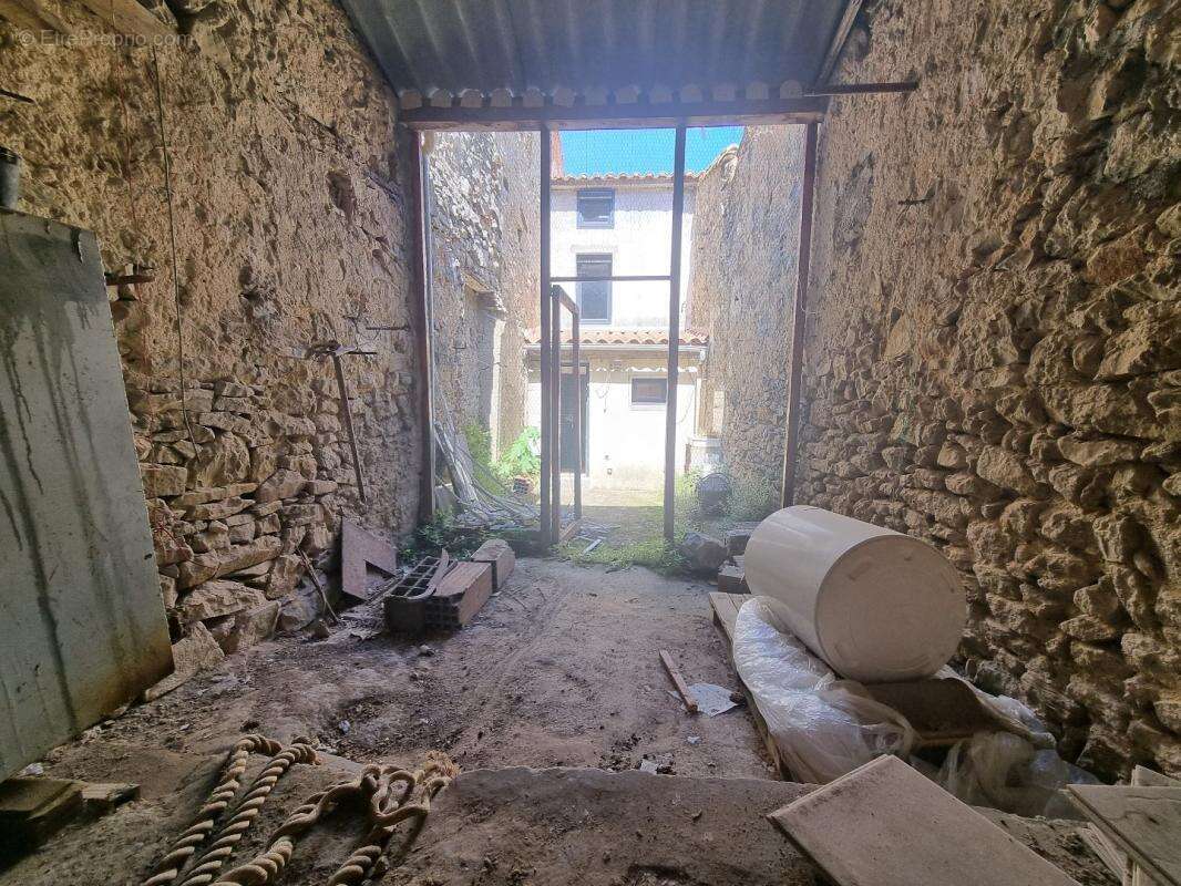 Maison à POUZOLS-MINERVOIS