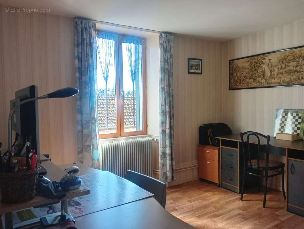 Maison à SAINT-LOUP-SUR-SEMOUSE