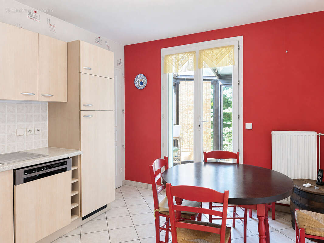 Maison familiale de 5 chambres située dans le quartier des Femmes Savantes - photo 6