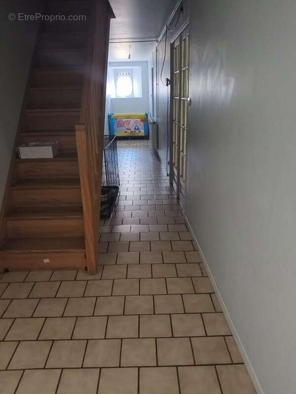 Maison 206 m² à Chize  - photo 5