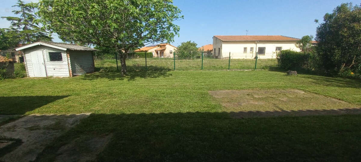 Maison à FROUZINS