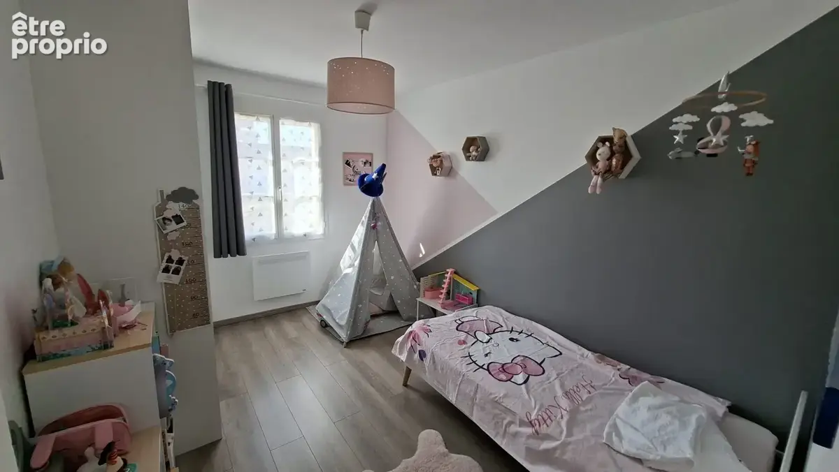 Maison 5 pièces 115 m² à vendre à Beurlay (17250) - photo 4
