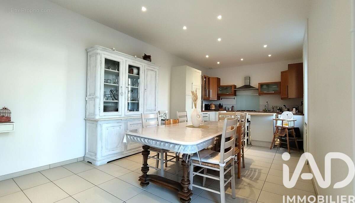 Photo 3 - Maison à SAINT-ETIENNE