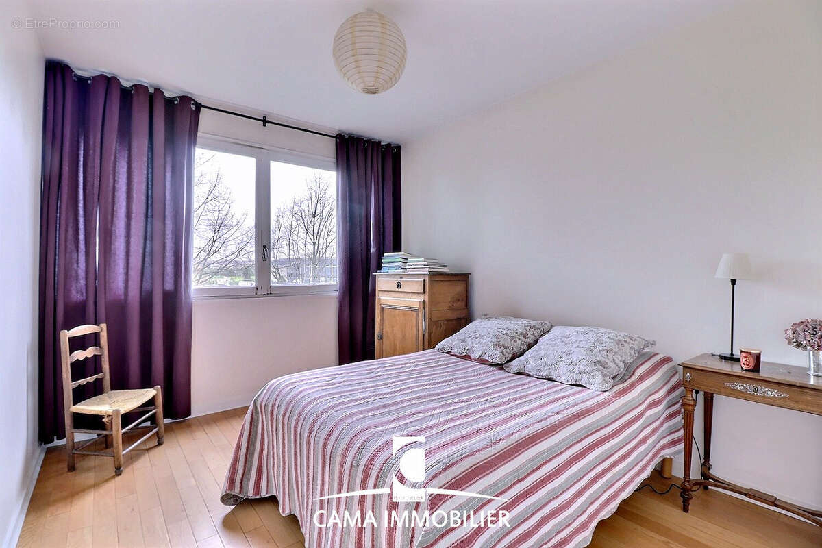 Appartement à FONTENAY-LE-FLEURY