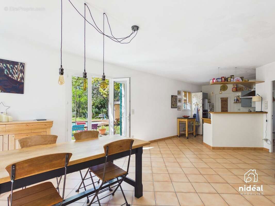 Maison 116 m² à Congenies  - photo 8