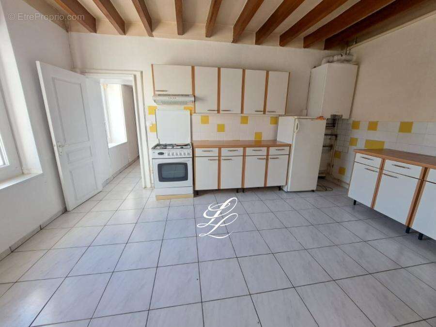 Maison à LA SUZE-SUR-SARTHE