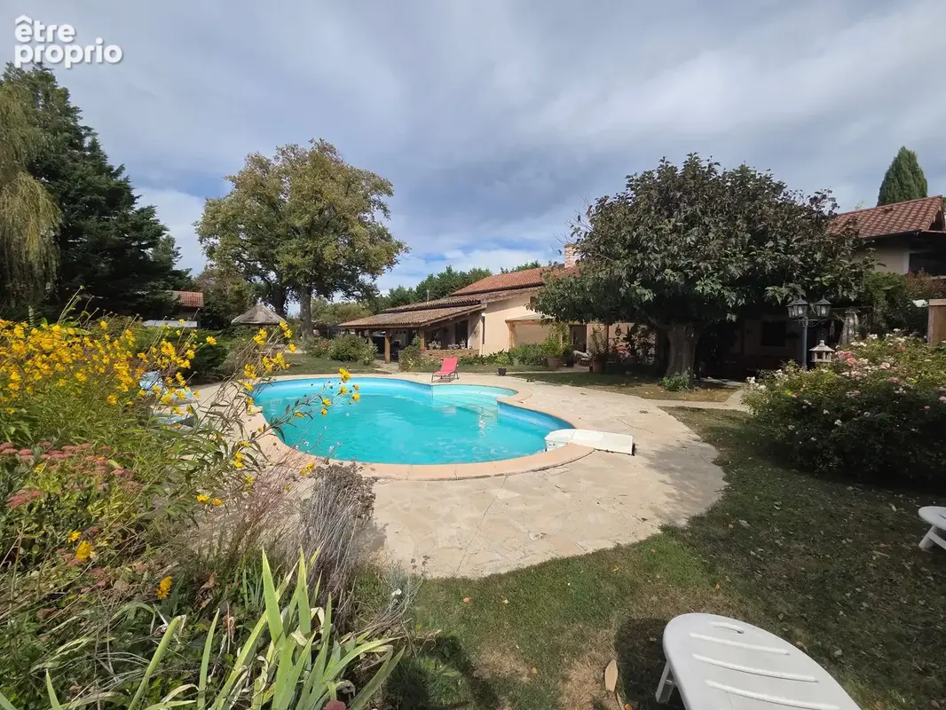 Propriete à vendre 11 pièces DOMPIERRE SUR VEYLE (01) - photo 22