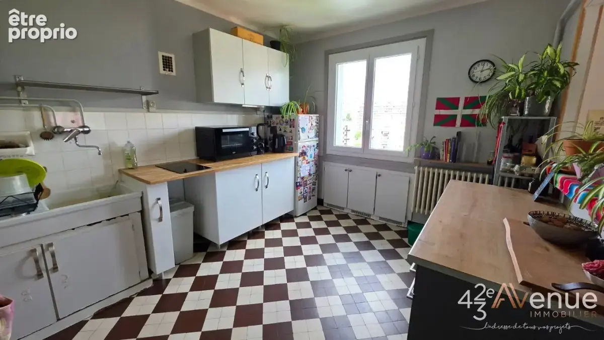 Appartement 3 pièces 64 m² à vendre à Saint-Etienne (42000) - photo 4
