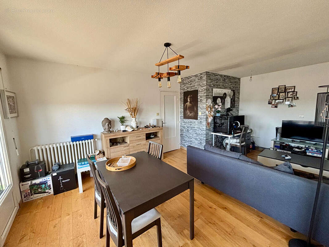 Appartement à SAINT-MAURICE-DE-BEYNOST