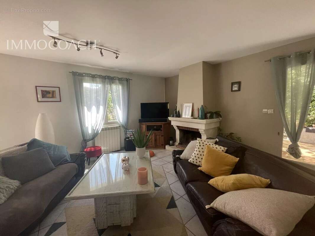 Maison à COLLOBRIERES