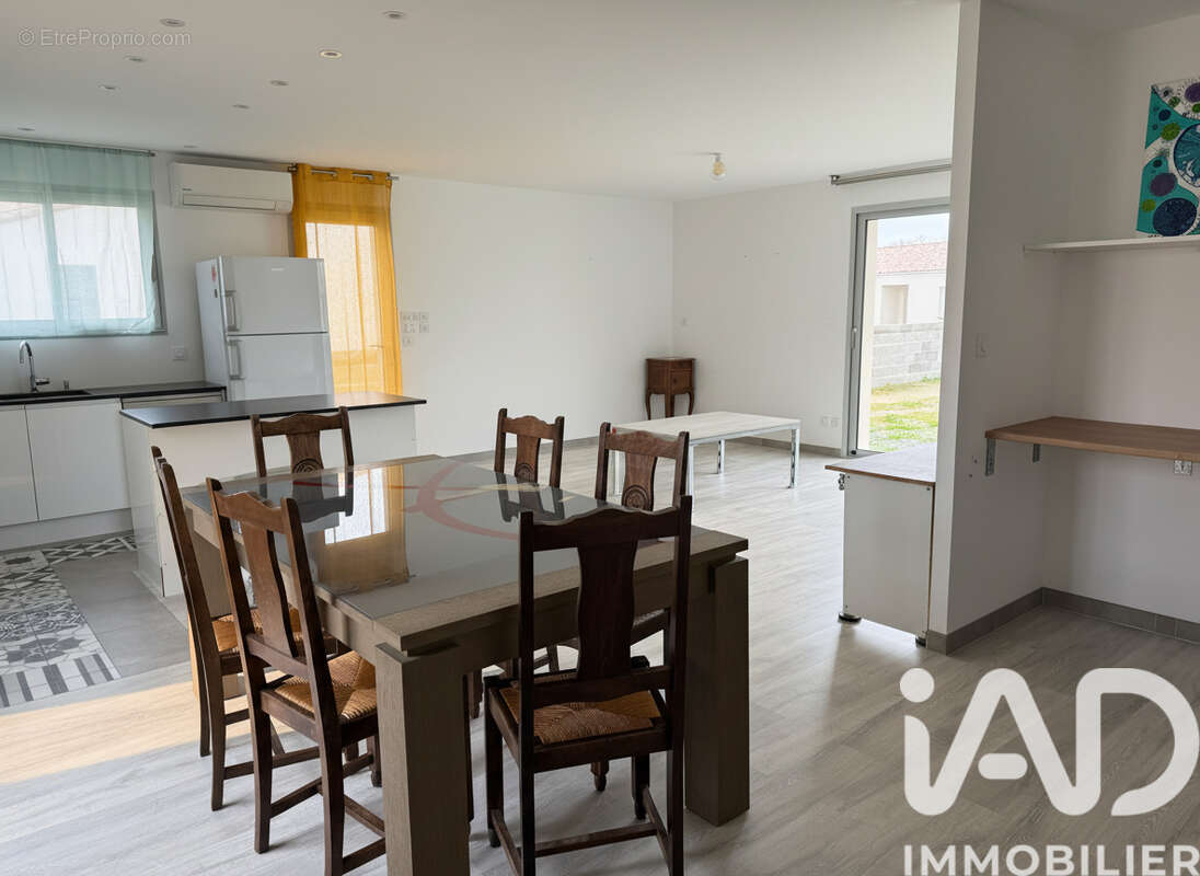 Photo 5 - Maison à COULON