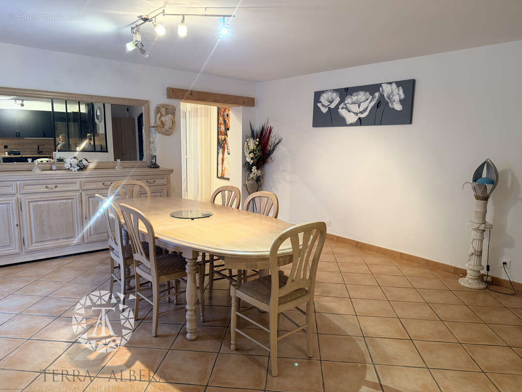 Maison à THUIR