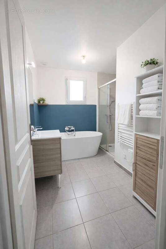 Maison à SOLLIES-VILLE