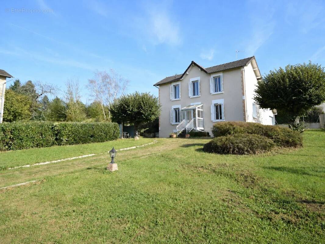 Maison à SAINT-BRICE-SUR-VIENNE