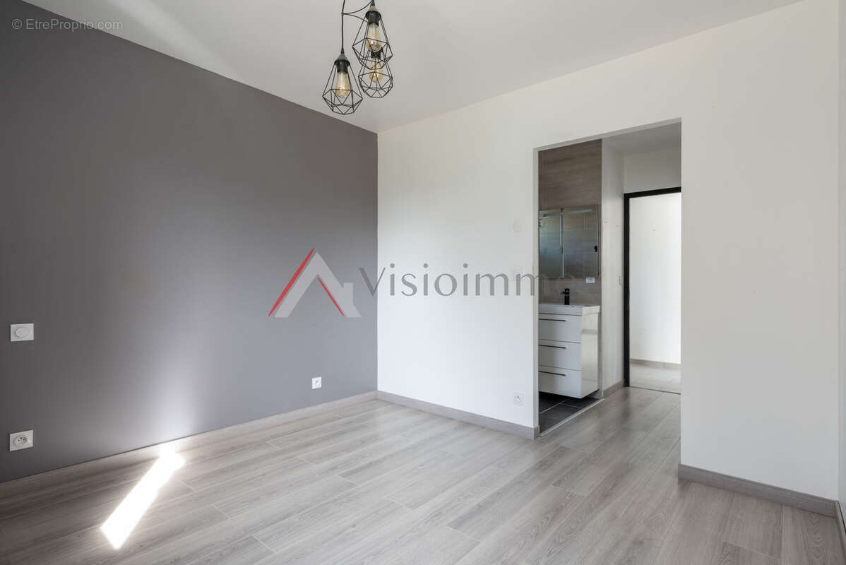 Maison à LES ECHELLES